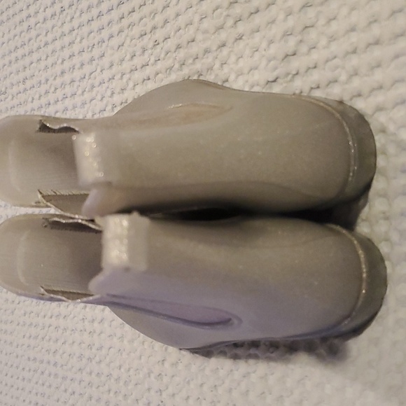 J. Crew Mercantile Chelsea Silver Booties Size 8 (#6) - Picture 2 of 6